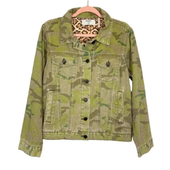 One Teaspoon
Bandits Camo & Leopard Print Denim Jacket - Picture 3 of 10